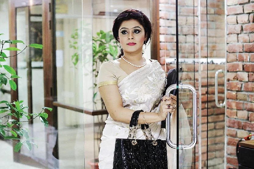 ইস্টার্ন ব্যাংকে ক্যারিয়ার গড়ার সুযোগ, স্নাতক পাসে চাকরি