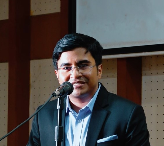 এলিয়ট এর একটা কবিতা আছে দেয়ার ইজ নাথিং এগেইন (আবার বলে কিছু নেই )